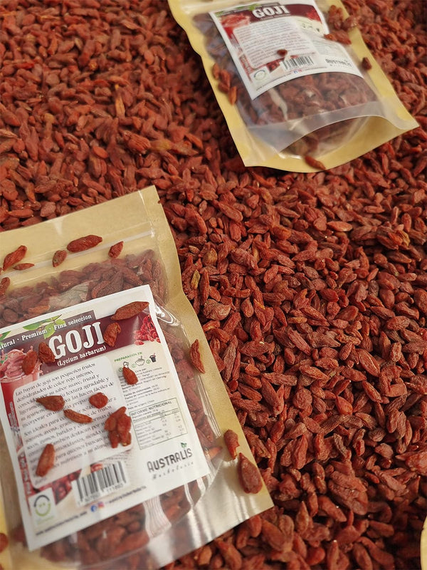 Bayas de goji rojas secas y deshidratadas