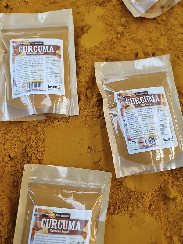 Especia de cúrcuma en polvo natural