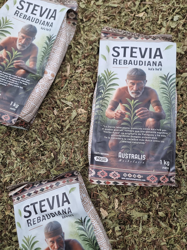 Polvo natural obtenido de hojas secas y molidas de Stevia rebaudiana