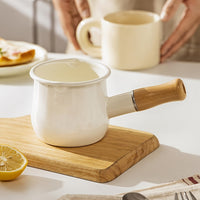 Mini olla esmaltada blanca estilo retro con mango de madera