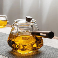 Tetera de Vidrio con Mango de Madera e Infusor Estilo Retro