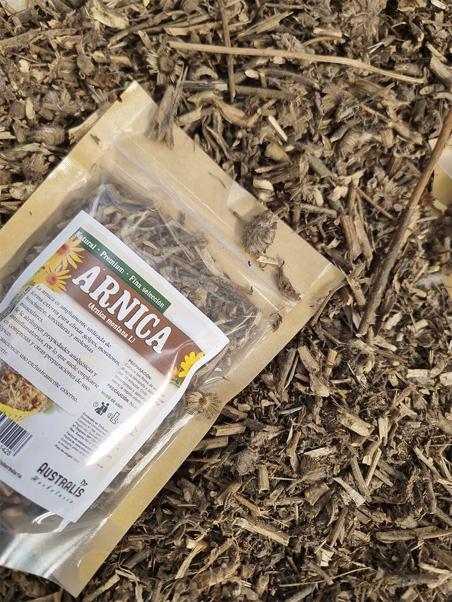Árnica seca utilizada en preparaciones tópicas