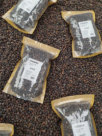 Bayas secas de Juniperus communis en doypack de kilo