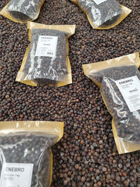 Bayas de enebro deshidratadas a granel y de 1 kilo