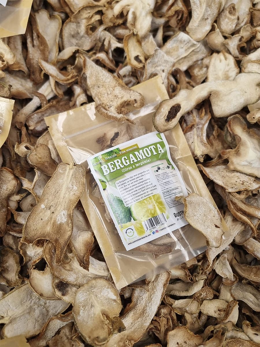 Cáscara de bergamota deshidratada con notas cítricas aromáticas