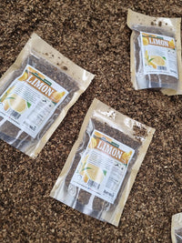 Limón seco en cascarilla deshidratada y triturada