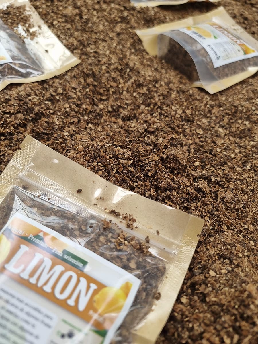 Cascarilla de limón deshidratada picada para infusión
