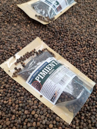 Pimienta negra especia en grano