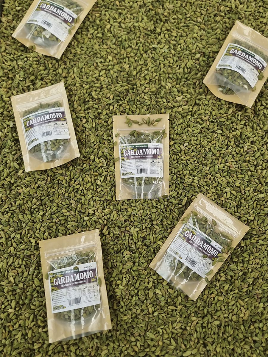 Cardamomo verde entero para preparaciones dulces, saladas e infusiones