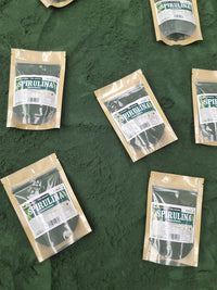 Alga spirulina seca y en formato de polvo natural